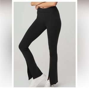Alo yoga airbrush 7/8 high waist flutter leggings